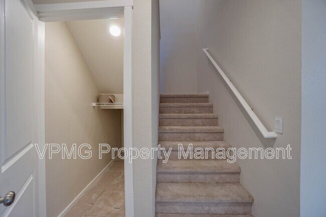 Building Photo - 2641 NE 115th Pl.