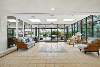 Building Photo - 3558 Shore Dr