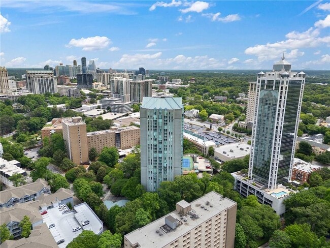 Building Photo - 2870 Pharr Ct S Northwest