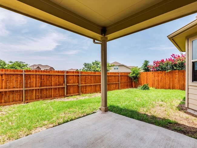 Building Photo - 305 Nivens Dr