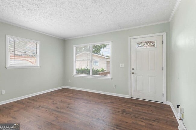 Building Photo - 2051 College Ave NE