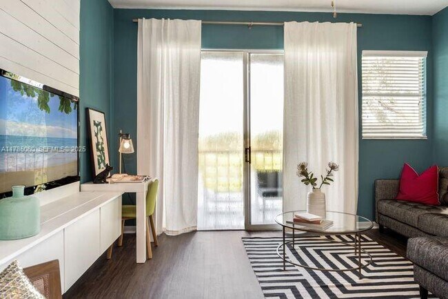 Building Photo - 5555 N Military Trl