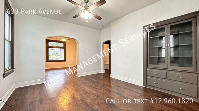 Building Photo - Avalon 2bed/1bath in a converted Victorian...