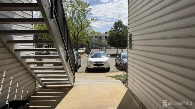 Building Photo - 366 Lancaster Ct