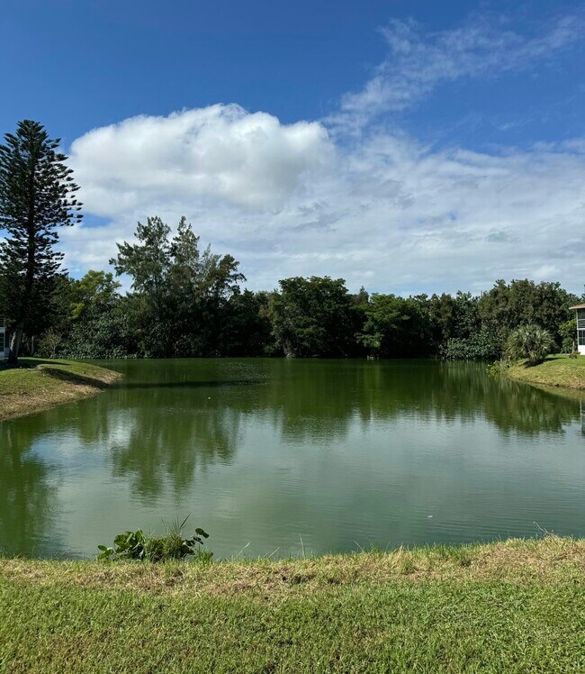 Building Photo - 148 Northampton H