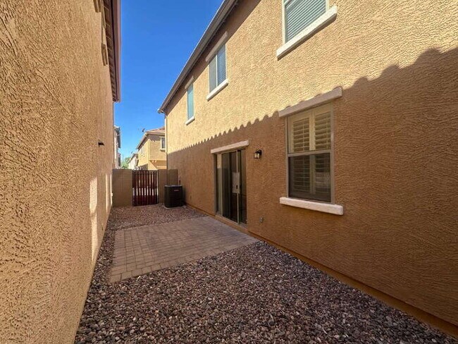 Building Photo - 3797 E Santa Fe Ln