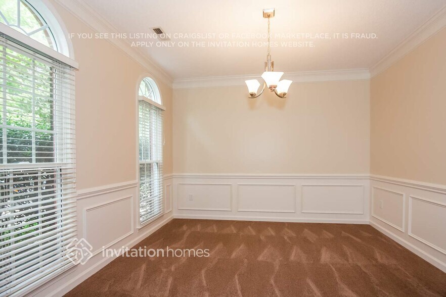 Building Photo - 8728 Oakham St