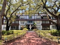 Building Photo - 3710 Inverrary Dr