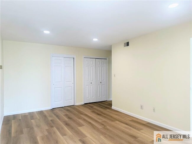 Building Photo - 85 Keystone Ct