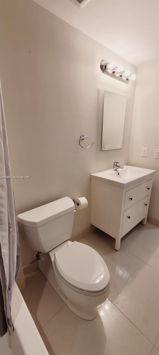 Building Photo - 471 NE 25th St