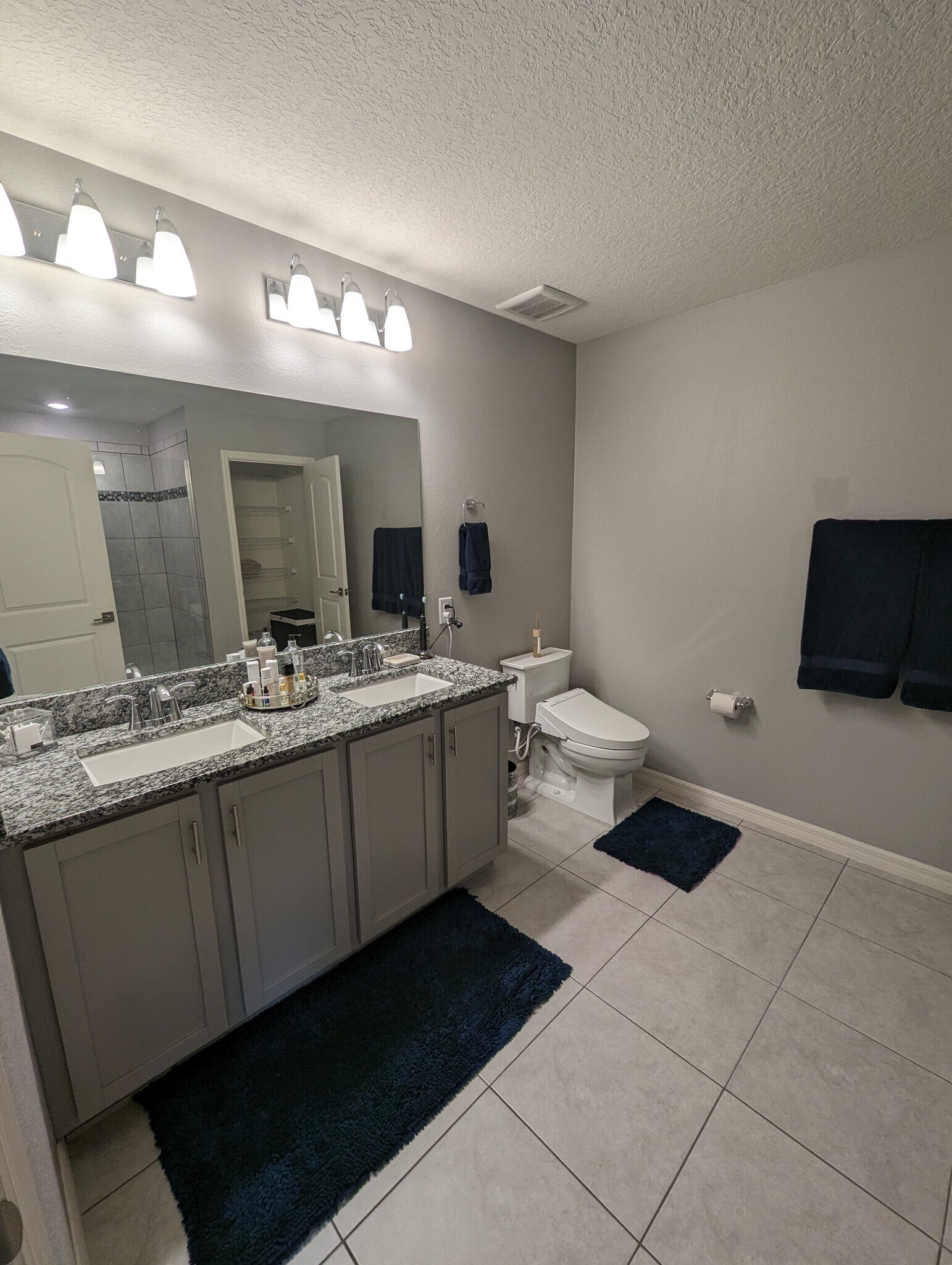 Building Photo - 9235 Freedom Hill Dr