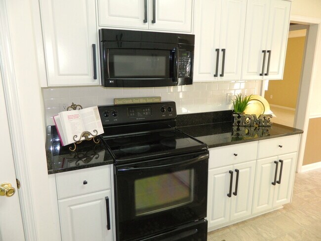 Building Photo - 2905 Galahad Way