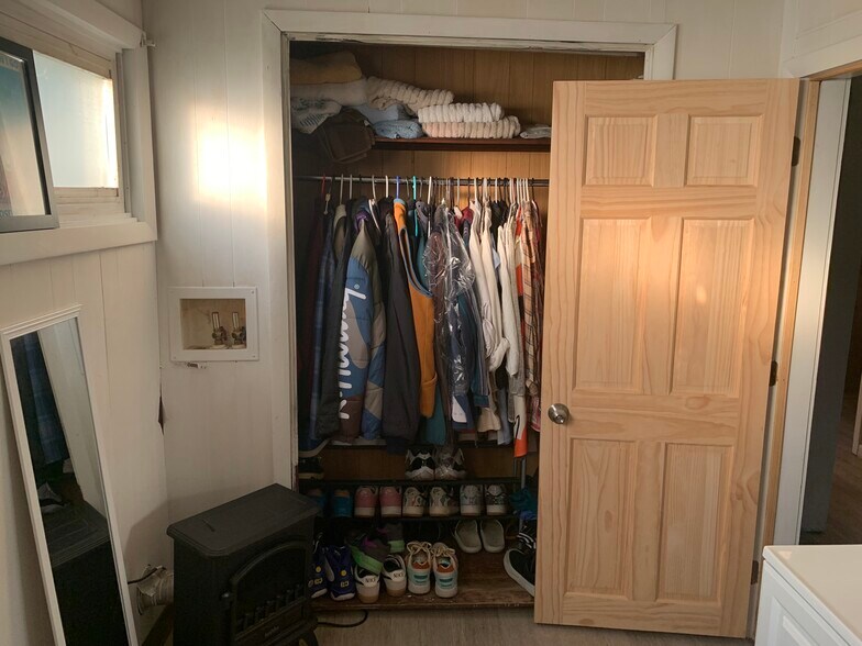 Building Photo - 1175 Broadway