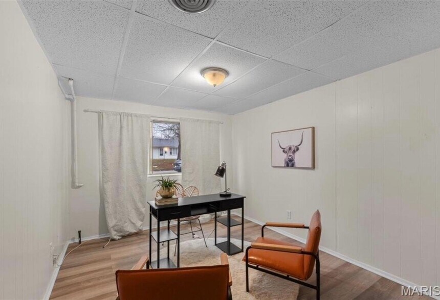 Building Photo - 9848 Lorna Ln