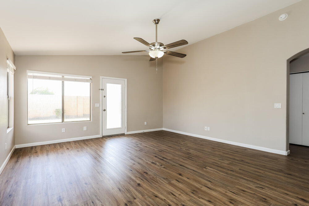 Building Photo - 2267 E Arabian Dr