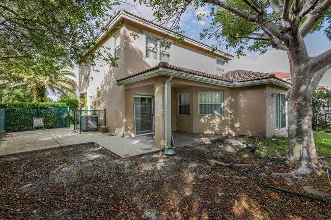 Building Photo - 4066 Cresent Creek St