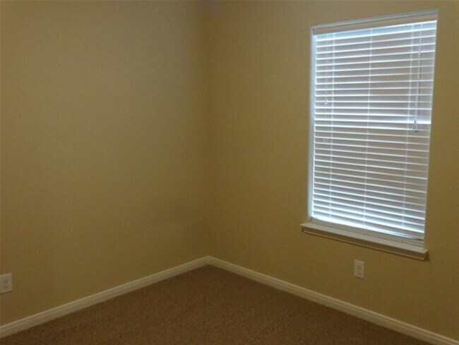 Building Photo - 9422 Ivory Trail Ln
