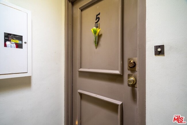 Building Photo - 1317 Stanford St