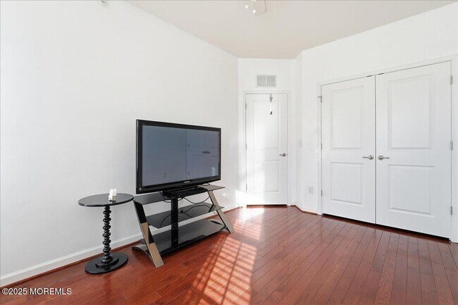 Building Photo - 14 Michael Dr