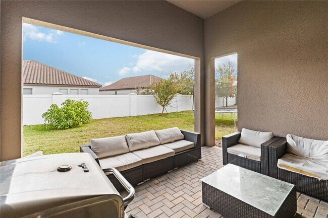 Building Photo - 11637 Meadow Grove Cir