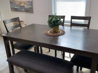 Building Photo - 987 Fair St SW