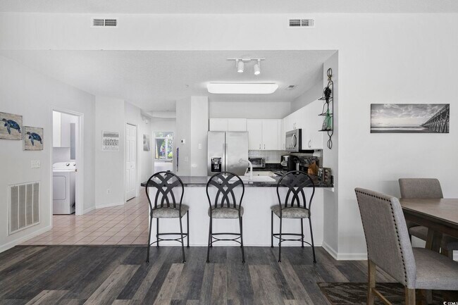 Building Photo - 1221 Tidewater Dr