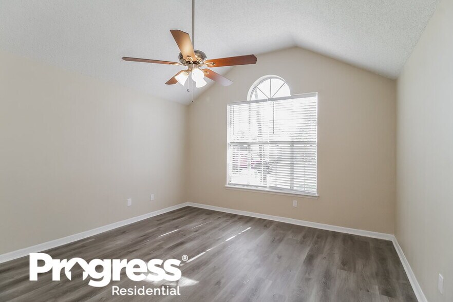 Building Photo - 1053 Brielle Ave