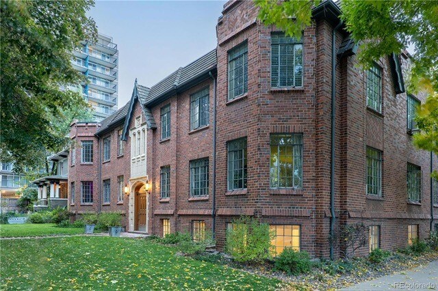 Building Photo - 3132 E 17th Ave