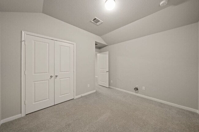 Building Photo - 6905 Etna Way