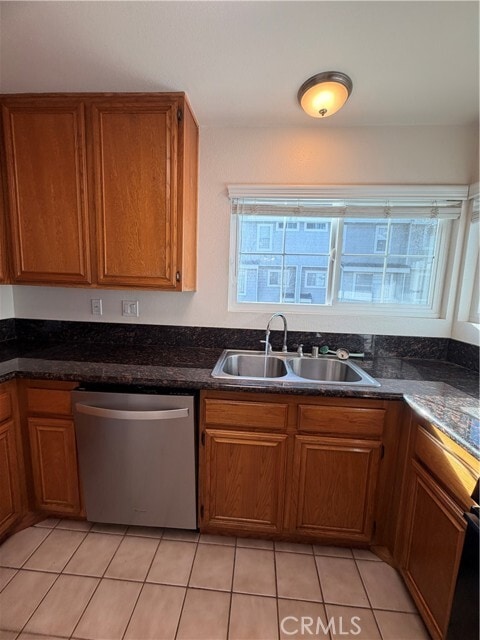 Building Photo - 2800 Plaza del Amo