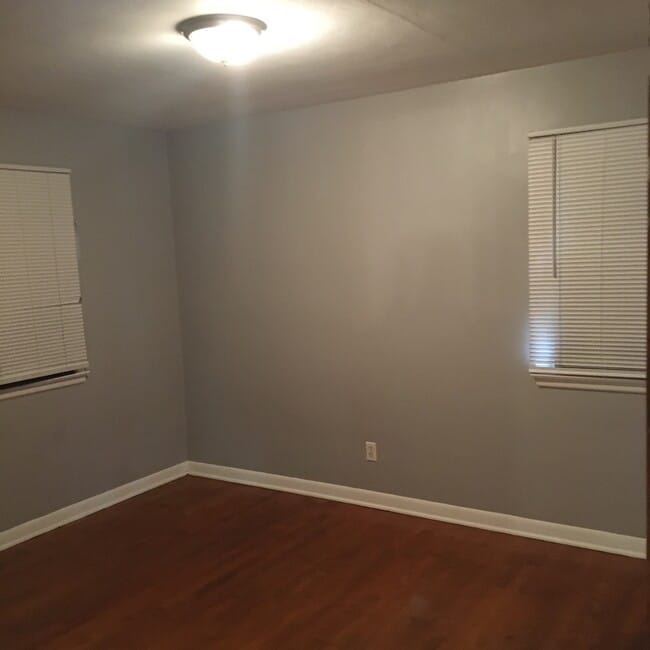 Bedroom 1 - 2929 Pence St