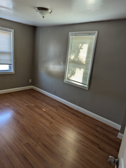 Building Photo - 1 Ballman Ct