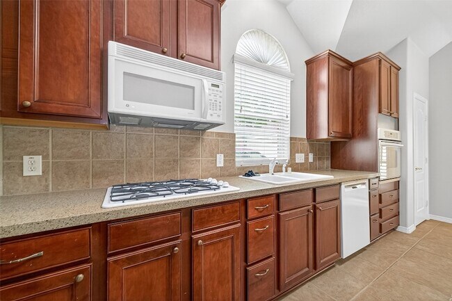 Building Photo - 24919 Corbin Gate Dr