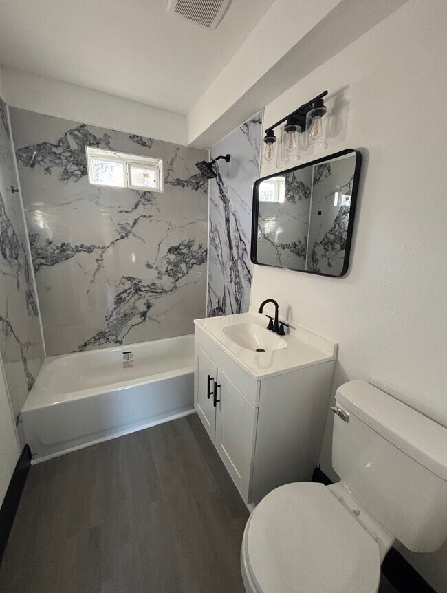 Building Photo - 7213 Moline St