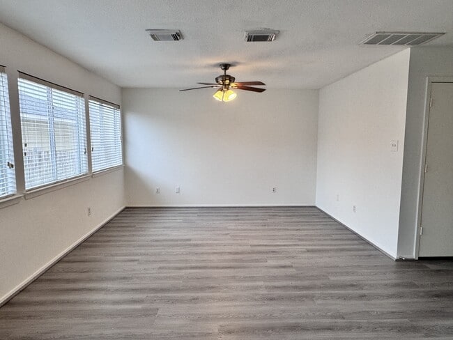 Building Photo - 1075 Verde Trails Dr
