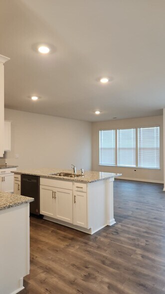 Building Photo - 1479 Amberview Ln