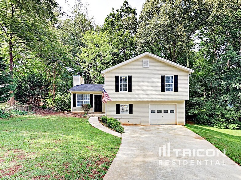 Building Photo - 303 Mephisto Cir