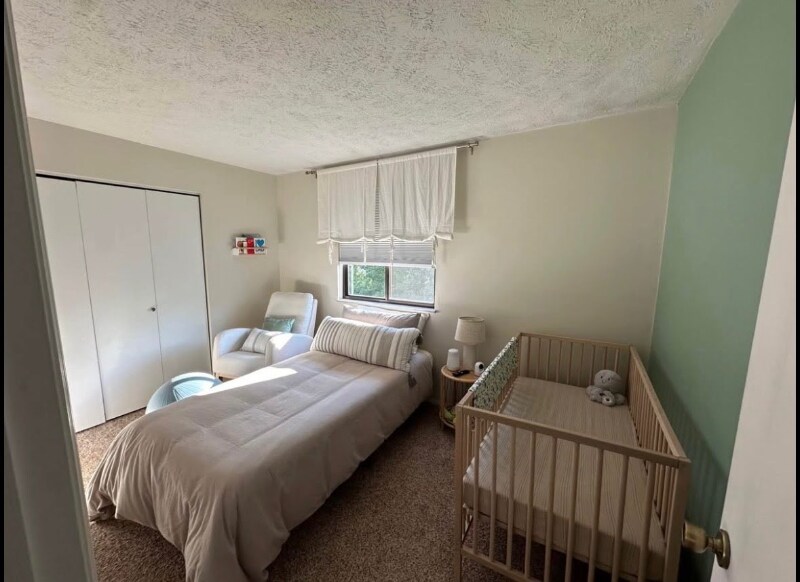 Building Photo - 104 Kendall Ln