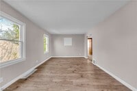 Building Photo - 5461 Clement Ave