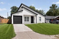 Building Photo - 3901 Le May Ave