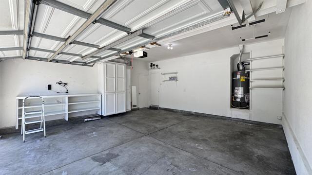 Building Photo - 973 Yosemite Dr