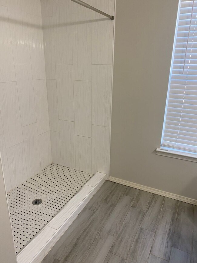 Building Photo - 318 Spanish Moss Dr