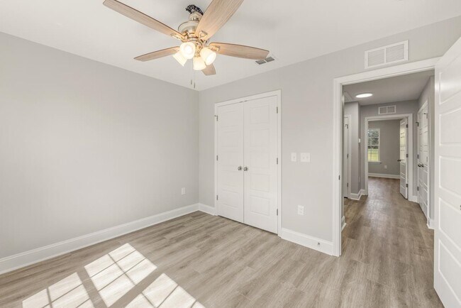 Building Photo - 1460 Willow Bend Way