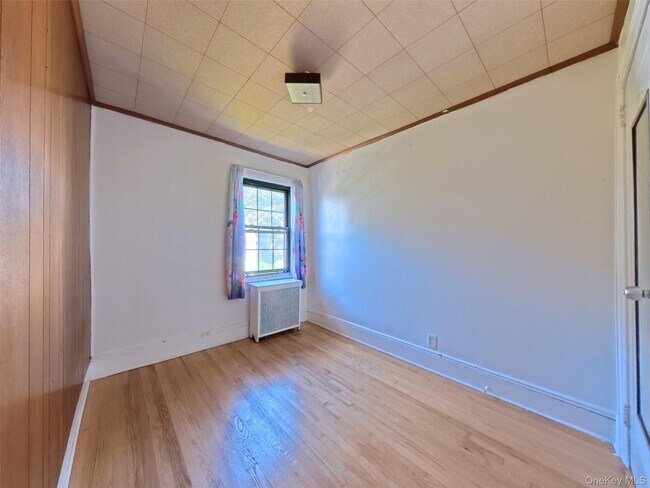 Building Photo - 398 Bauer Pl