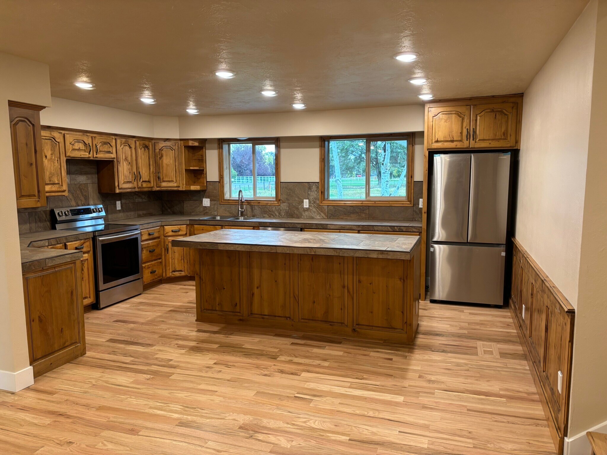 Building Photo - 2220 S 4000 W