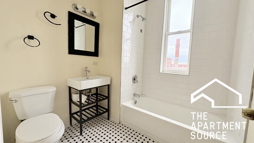 Building Photo - 1549 S Christiana Ave