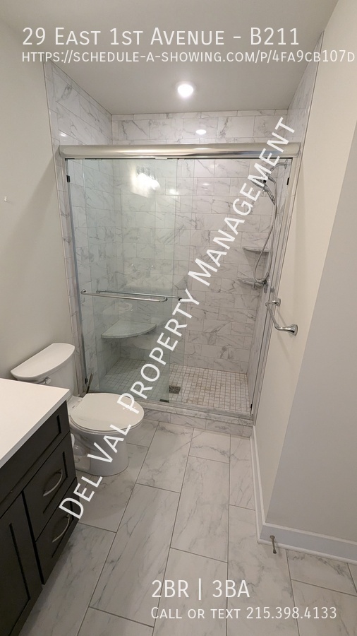 Building Photo - Luxury 2-Bedroom, 2.5 Bath situated in uni...