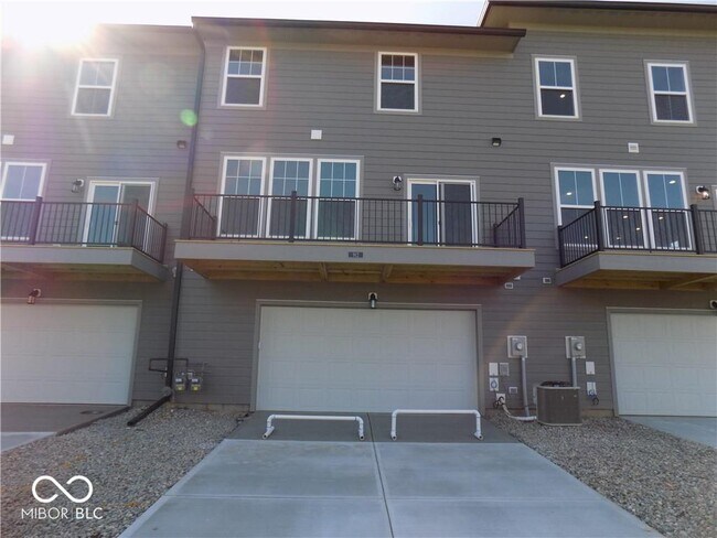 Building Photo - 912 Yorkshire Ln