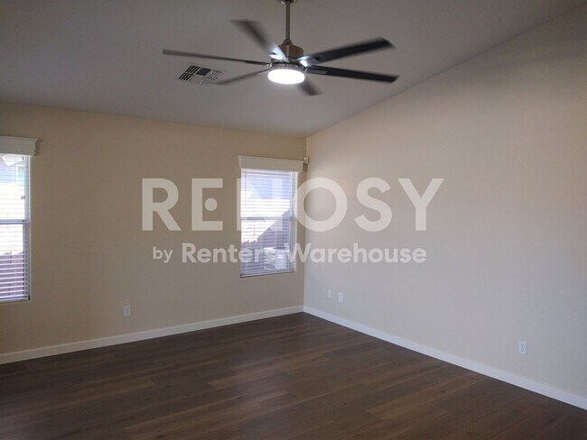 Building Photo - 1739 N Sinova