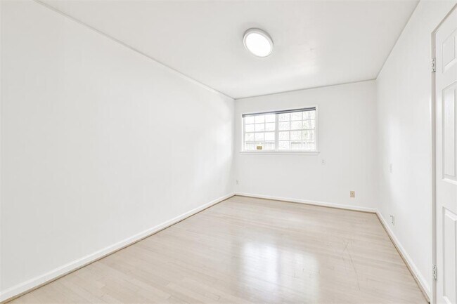 Building Photo - 12431 Broken Bough Dr